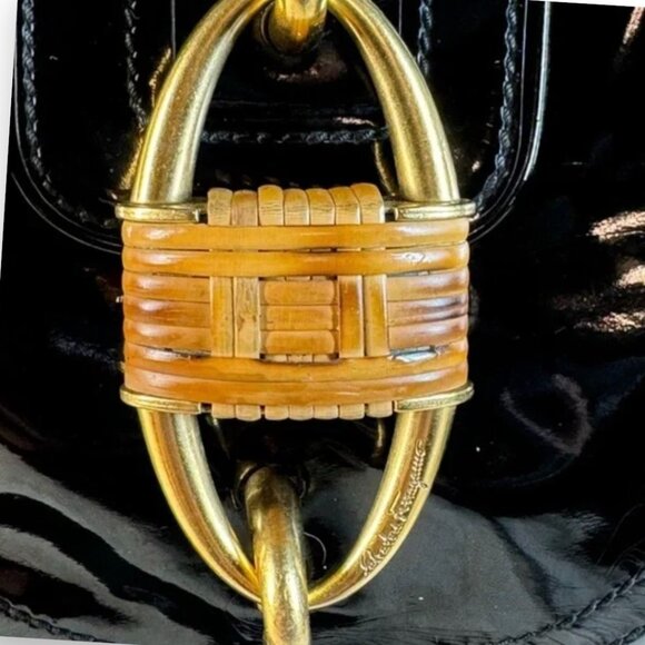 Salvatore Ferragamo Vintage Wicker Lock Patent Leather Shoulder bag with COA - Picture 3 of 14